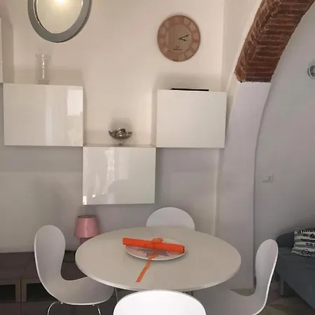 Villa Grazioso Bilocale A Marina Di Carrara Exterior foto