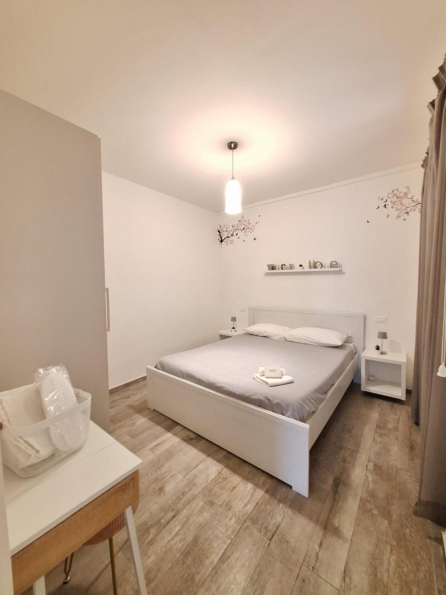 Grazioso Bilocale A * Marina Di Carrara